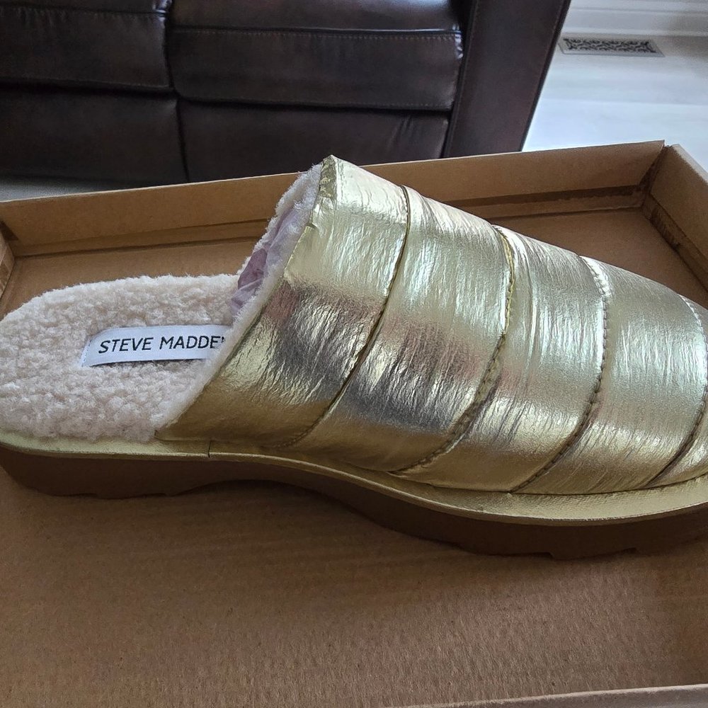 Steve Madden Women's Chex Quilted Faux Fur Lined Slippers - Size 7.0 New